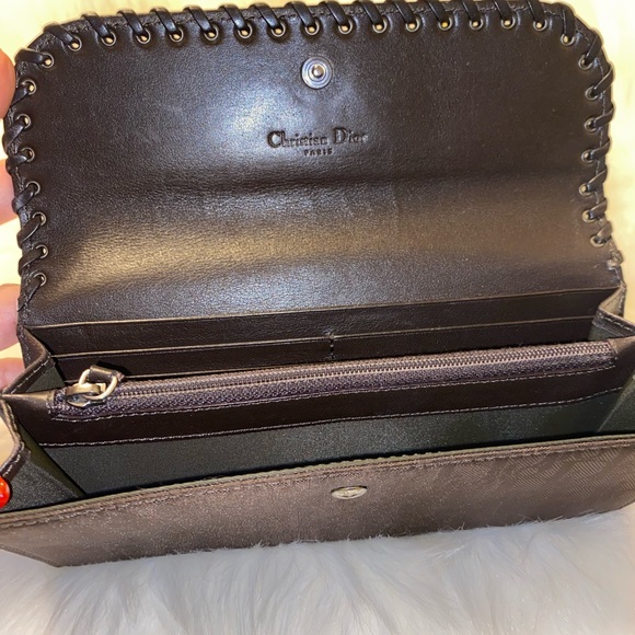 🌸RARE Authentic Dior vintage wallet on a chain🌸 - Picture 5 of 13